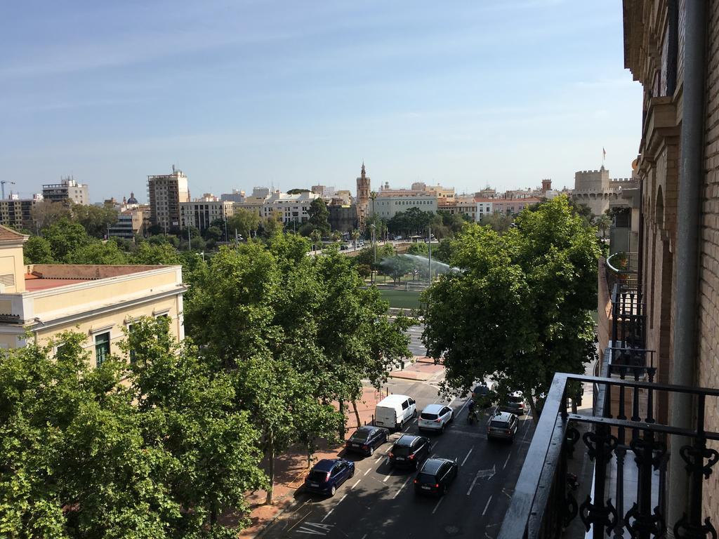Travel Habitat Jardines Rio Turia. Apartment Valencia Bagian luar foto